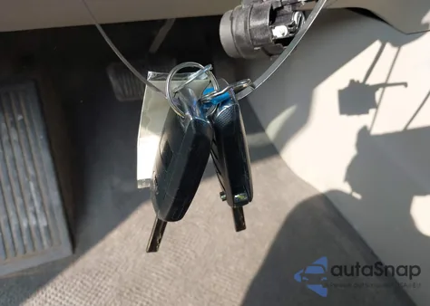 2016 Kia Sedona Lx z USA, uszkodzony, nr VIN KNDMB5C11G6160148